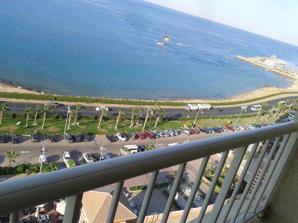 アインソフナ Porto Sokna Water Front Ground Floor Family Onlyヴィラ エクステリア 写真